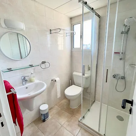 Cosy Refurbished Centre 아파트 *