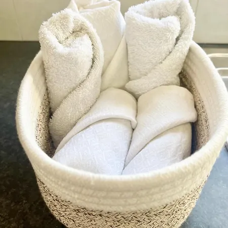 Apartment Cosy Refurbished Centre