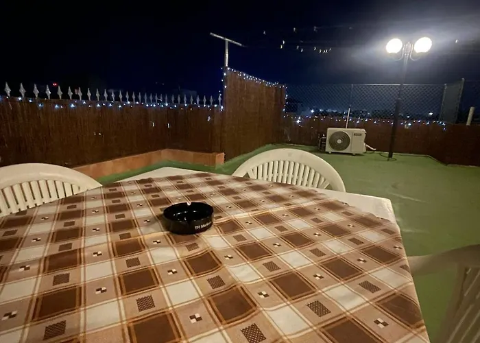 Cosy Refurbished Centre * Lemesos